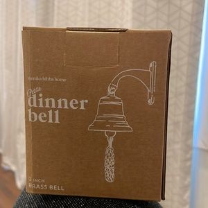 Jilly box fall dinner bell brass